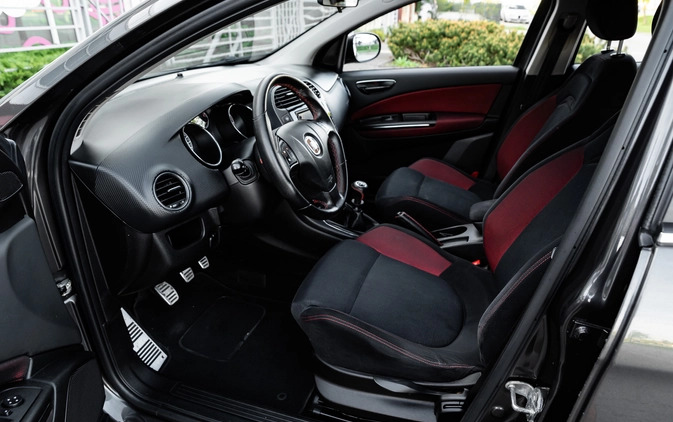 Fiat Bravo cena 17600 przebieg: 174000, rok produkcji 2009 z Radom małe 529